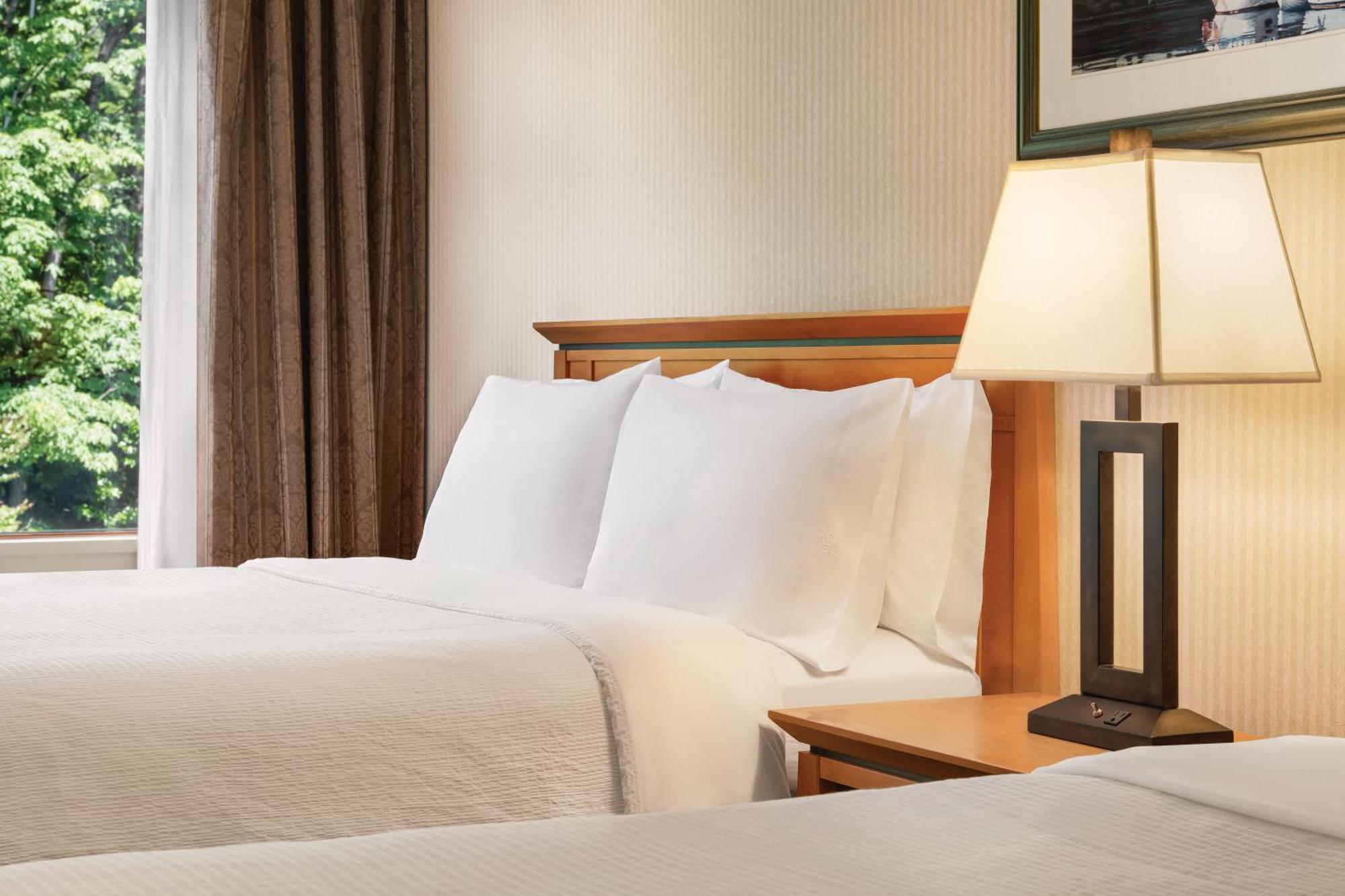 Holiday Inn & Suites North Vancouver By Ihg Esterno foto
