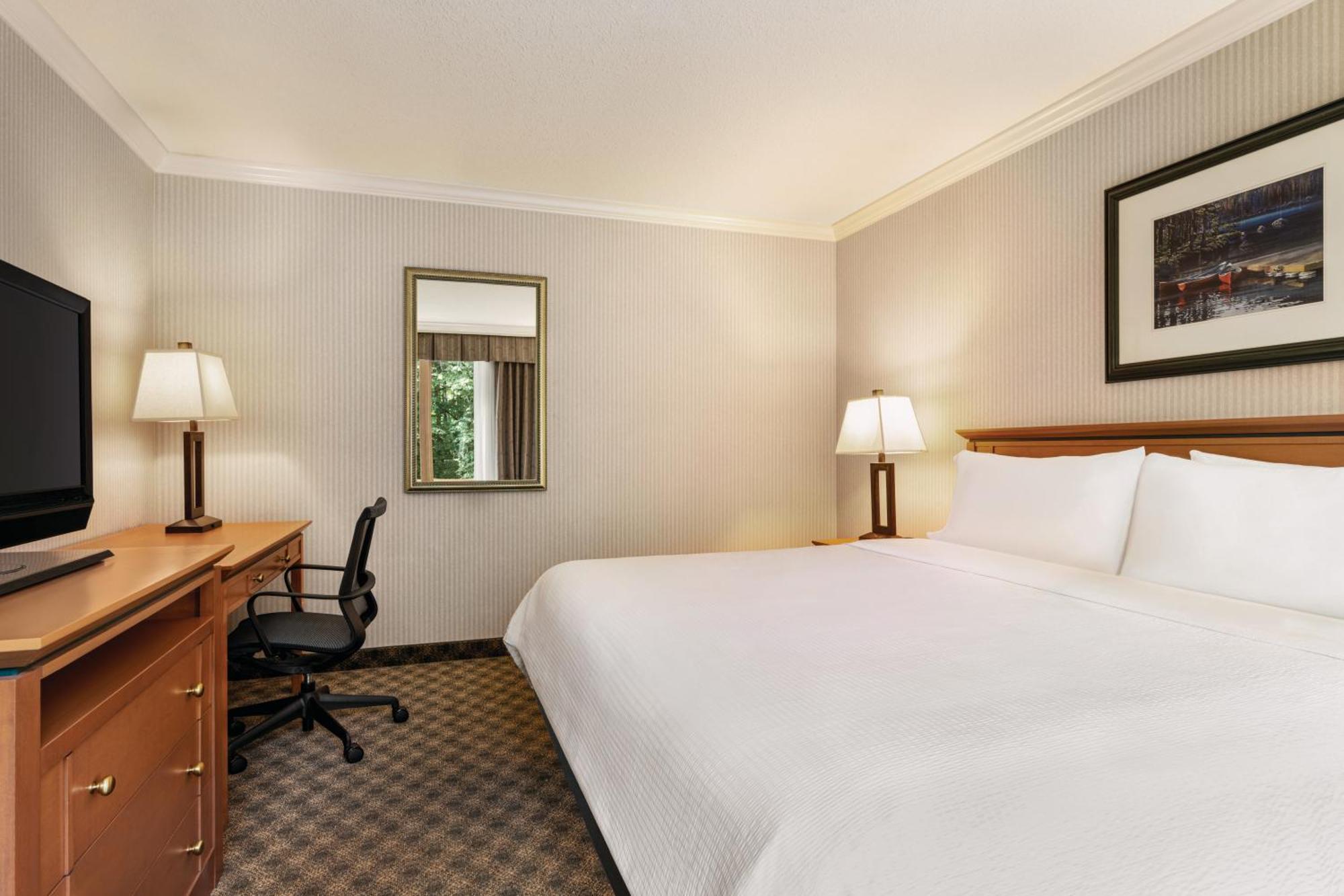 Holiday Inn & Suites North Vancouver By Ihg Esterno foto