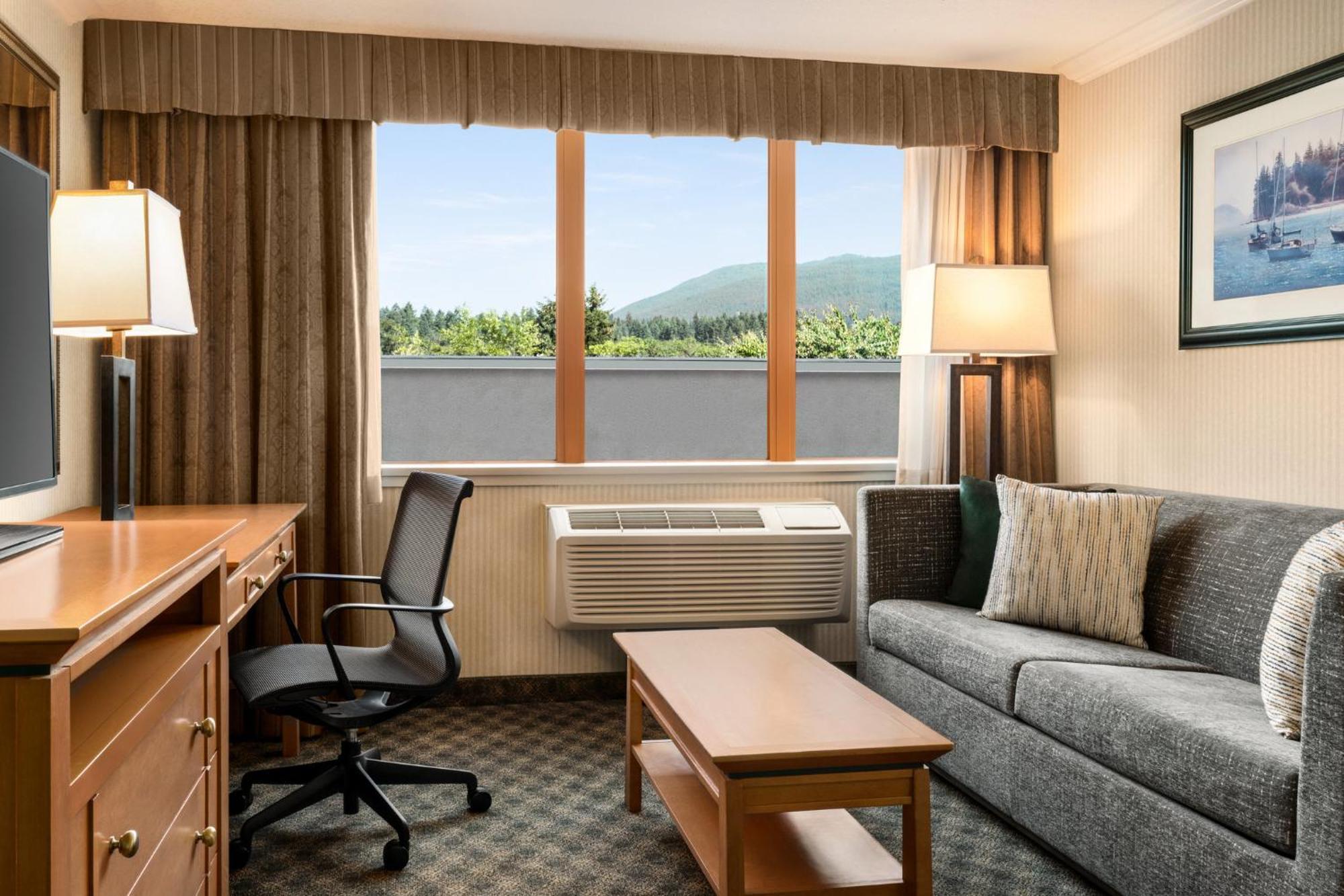 Holiday Inn & Suites North Vancouver By Ihg Esterno foto