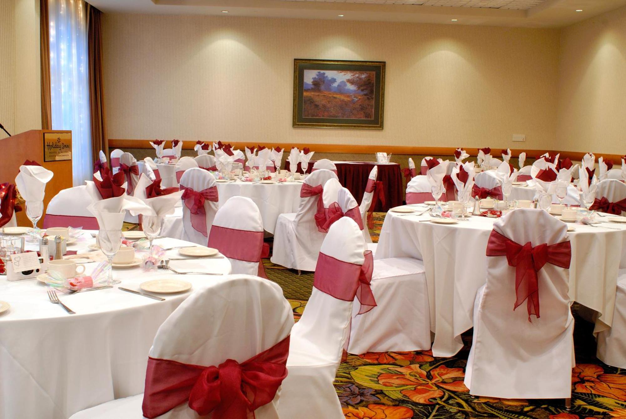 Holiday Inn & Suites North Vancouver By Ihg Esterno foto